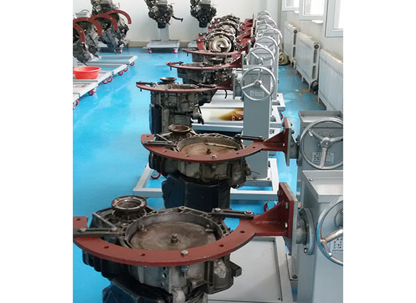 FZC-3F型發(fā)動機翻轉架